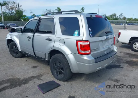 2010 Ford Escape Xlt из США, поврежденный, VIN 1FMCU0DG2AKC82054